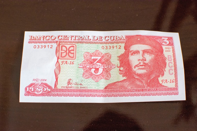 「キューバ　ゲバラ　紙幣　写真」の画像検索結果