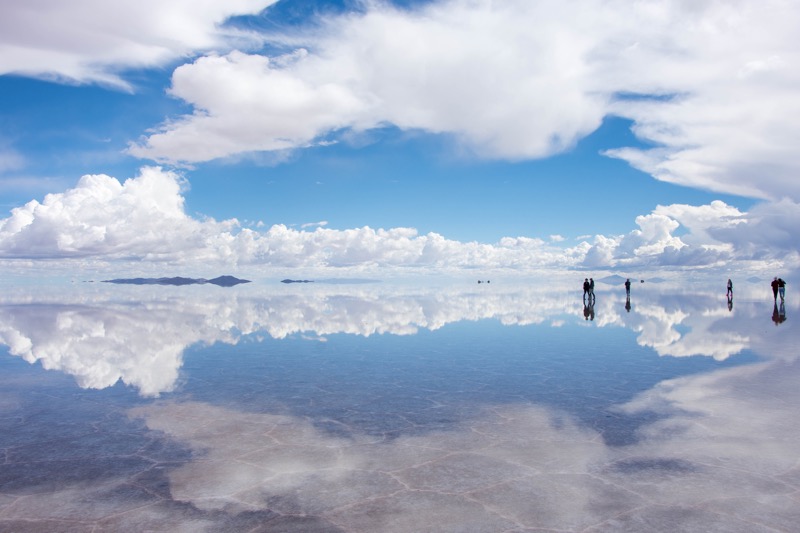 ウユニ塩湖1日ツアー｜鏡張りの絶景