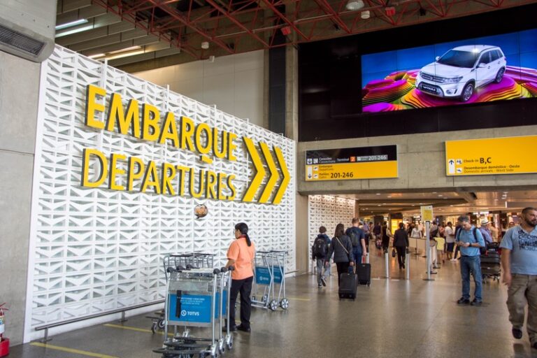 サンパウロ|グアルーリョス国際空港への行き方。第2ターミナル内部も紹介。 SIBATABI