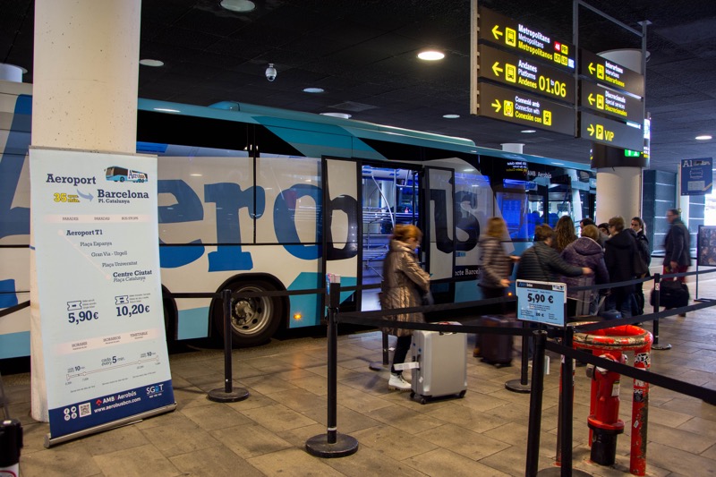 バルセロナ｜空港→市内のバス